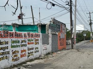 TERRENO COMERCIAL EN RENTA ESQUINA