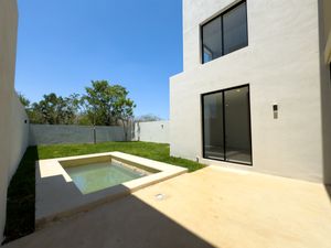 Casa 4 recámaras en privada al norte de Mérida, Conkal