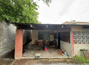 Casa en Venta Ciénegas de flores con terreno grande