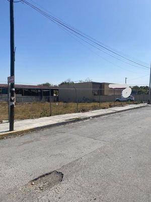 TERRENO EN VENTA EN GUADALUPE  1,756m2, ESQUINA