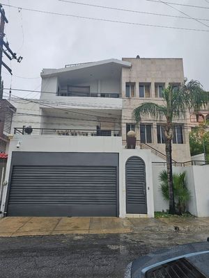 Casa en Venta en zona Contry