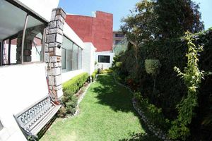 COMODA CASA EN VENTA EN BOSQUES DE TETLAMEYA COYOACAN