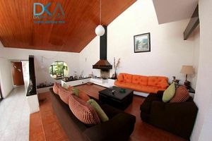 COMODA CASA EN VENTA EN BOSQUES DE TETLAMEYA COYOACAN