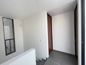 Residencia de 3 recámaras en Privada - Zona Norte de Mérida