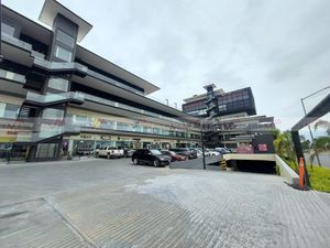 Renta Local Comercial Plaza Malibú Gran Reserva Cumbres En García