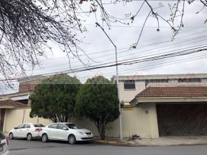 Casa En Renta En Mitras Sur, Monterrey, Nuevo León