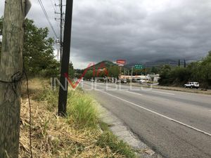 Terreno Comercial En Renta En Santa Rosalía, Santiago, Nuevo León