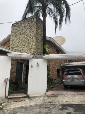 Casa en venta en Los Colorines, San Pedro Garza García, Nuevo León, 66275.
