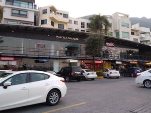 Local Comercial En Renta En Colinas De San Jerónimo, Monterrey, Nuevo León