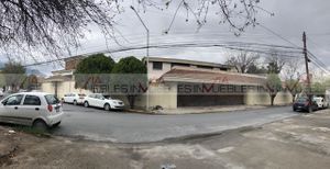 Casa En Renta En Mitras Sur, Monterrey, Nuevo León