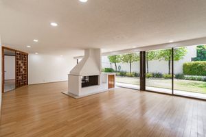 Casa en Condominio en Bosques de las Lomas Rayo Vende ®