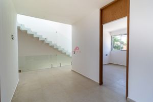 CASA EN VENTA EN SOLARES, ZAPOPAN, JALISCO.