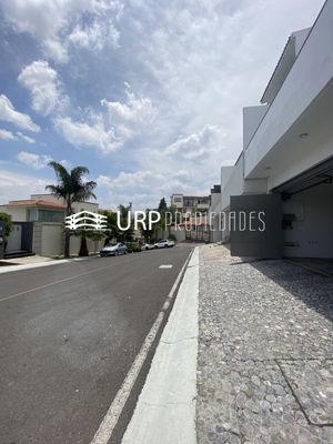 INCREÍBLE CASA EN VENTA EN HACIENDA DE LAS PALMAS