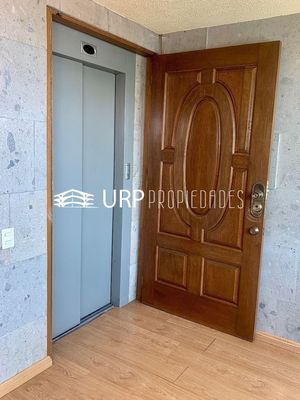 VENTA:  DEPARTAMENTO EN JARDINES DE SATÉLITE, GARAGE 3 AUTOS Y ELEVADOR DIRECTO