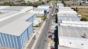 Terreno en venta 2,650 Condominio Industrial Santa Cruz