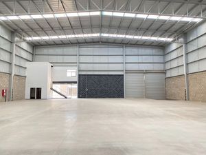 Bodega en renta 1,056m2 Los Molinos