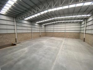 Bodega en renta 1,056m2 Los Molinos