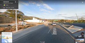 Terreno plano en Carretera Tuxtla - Chiapa de Corzo con servicios.