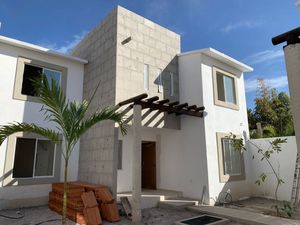 Casa en Condominio en Acapatzingo, Cuernavaca, Morelos CAEN-958-Cd*