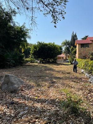 Terreno Urbano en Tabachines, Cuernavaca, Morelos CAEN-897-Tu