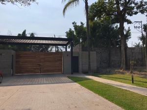 Terreno Urbano en Palmira Tinguindin, Cuernavaca, Morelos CAEN-948-Tu