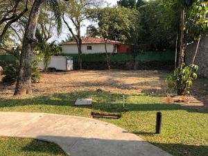 Terreno Urbano en Palmira Tinguindin, Cuernavaca, Morelos CAEN-948-Tu