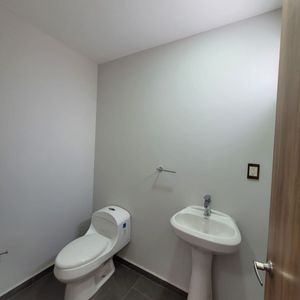 CASA NUEVA EN VENTA EN METEPEC A 5 MINUTOS DE GALERIAS METEPEC