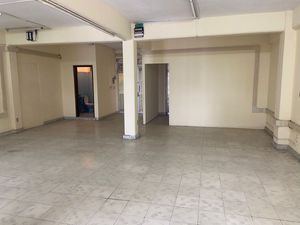 SE RENTA LOCAL COMERCIAL EN COLONIA CENTRO CALLE 24