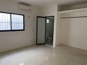 SE RENTA PARA NEGOCIO O CASA SOBRE AVENIDA