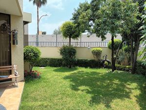 CASA EN VENTA TECAMACHALCO EN PRIVADA