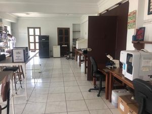 EDIFICIO EN VENTA Y/O RENTA, ZUMPANGO, SOBRE AVENIDA.