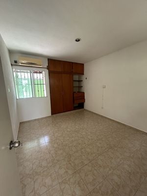 ¡Casa en Venta en Las Américas, Mérida - Zona No Inundable!