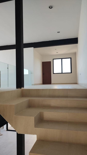 ¡Vive el Lujo en Temozón Norte! Hermosa Casa en Venta