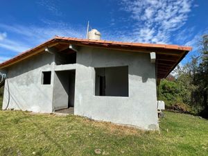 Casa en renta en Cerro Gordo a 5 minutos de Avándaro , Valle de Bravo