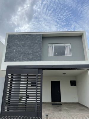 Casas en venta en Sendero Apodaca Enramada, Jardines de La Enramada, 66635  Cd Apodaca, ., México