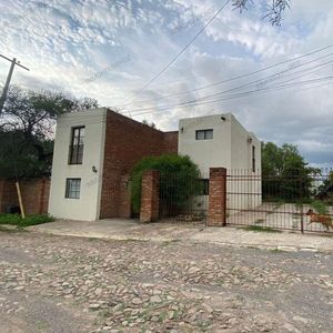 VENTA DE CASA EN LOMAS DE COMAJILLA SALIDA A SILAO GUANAJUATO