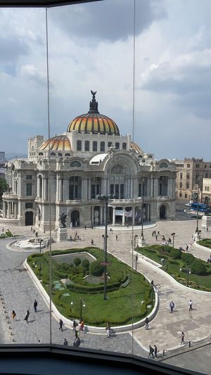 Edificio en renta frente a BELLAS ARTES