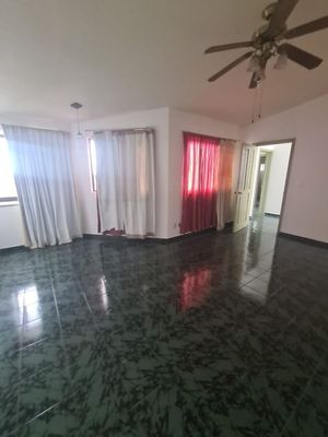 Casa en venta en Loma Dorada