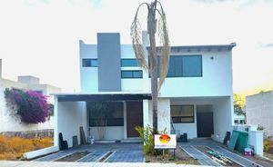 Casa en venta en Cumbres del Lago