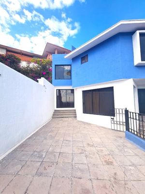 Casa en venta en Loma Dorada