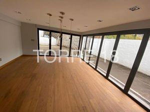 CASA EN CONDOMINIO RECIEN REMODELADA EN VENTA