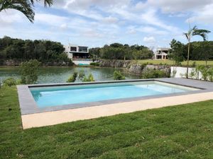 Casa en Lagos del Sol, Cancún, Q. Roo. (f21)