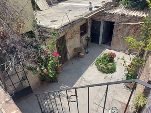 Casa Paloma: Oportunidad de Remodelación - Allende *A minutos del Centro*