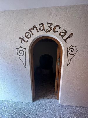 Hotel Boutique en venta - Peña de Bernal, Querétaro **Amueblado y equipado**