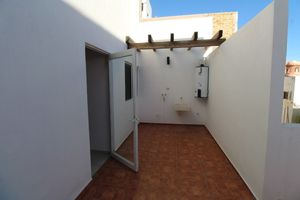 Casa con Terraza, Amplios Espacios y Confort - Las Brisas