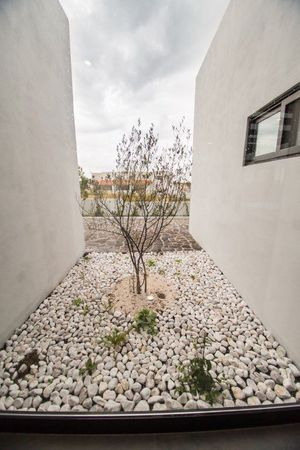 Casa con alberca en venta, Zirándaro, San Miguel de Allende