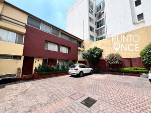 Casa en condominio en venta en colonia del valle a cuadras de Liverpool insurgen