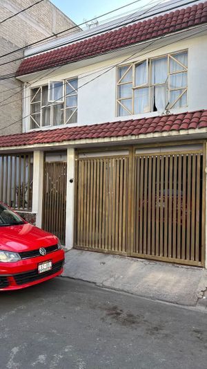 Casa en venta en Xanambres 78, Tezozomoc, Azcapotzalco, Ciudad de México,  02460.