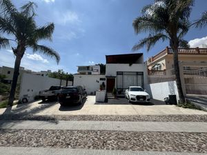 VENTA. CASA 1 PISO VISTA REAL. GRAN OPORTUNIDAD