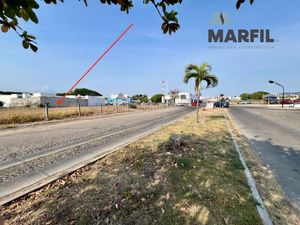 Terreno Comercial en Renta